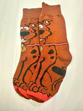 Warner Bros. Scooby-Doo Character Crew Socks. Brown & Red